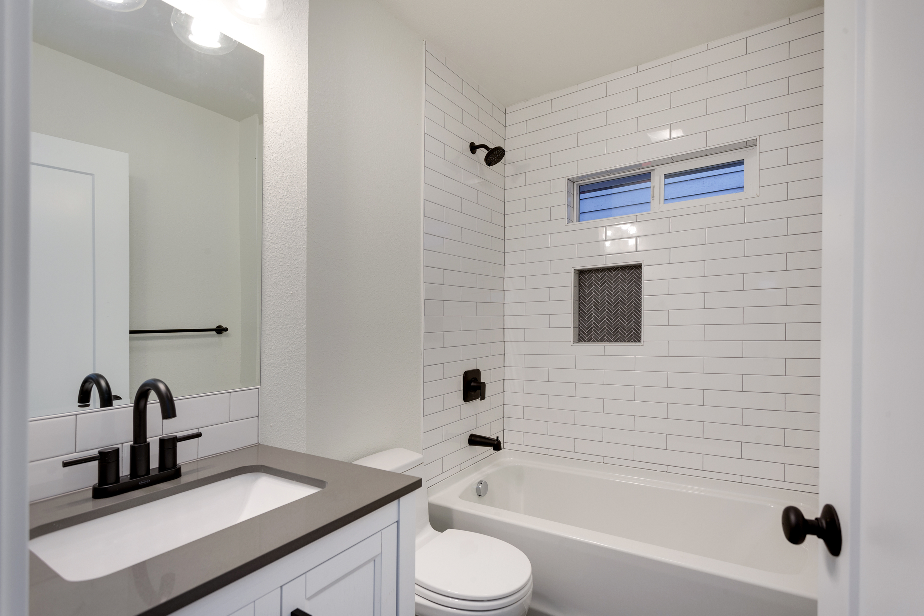 Farmhouse Bungalow Shower