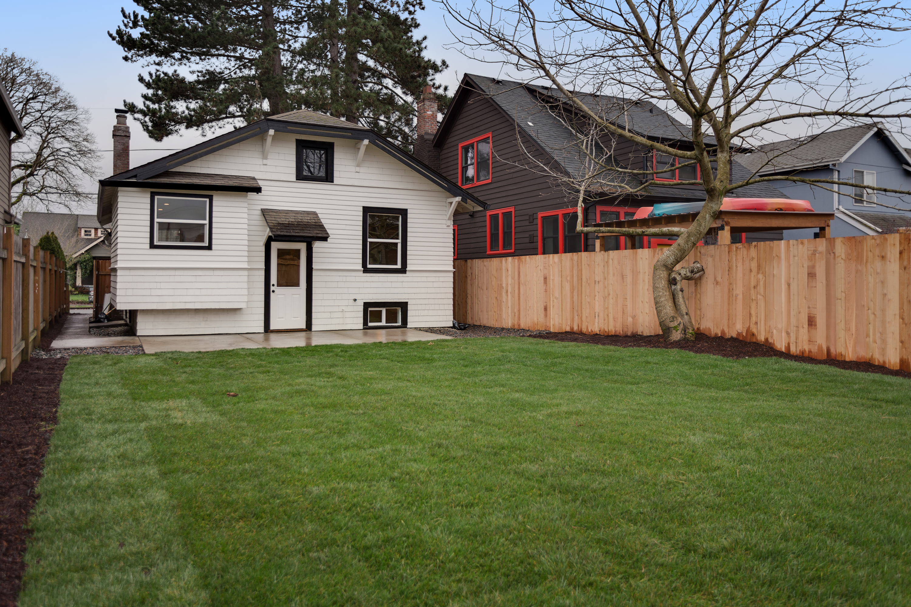 Farmhouse Bungalow Backyard