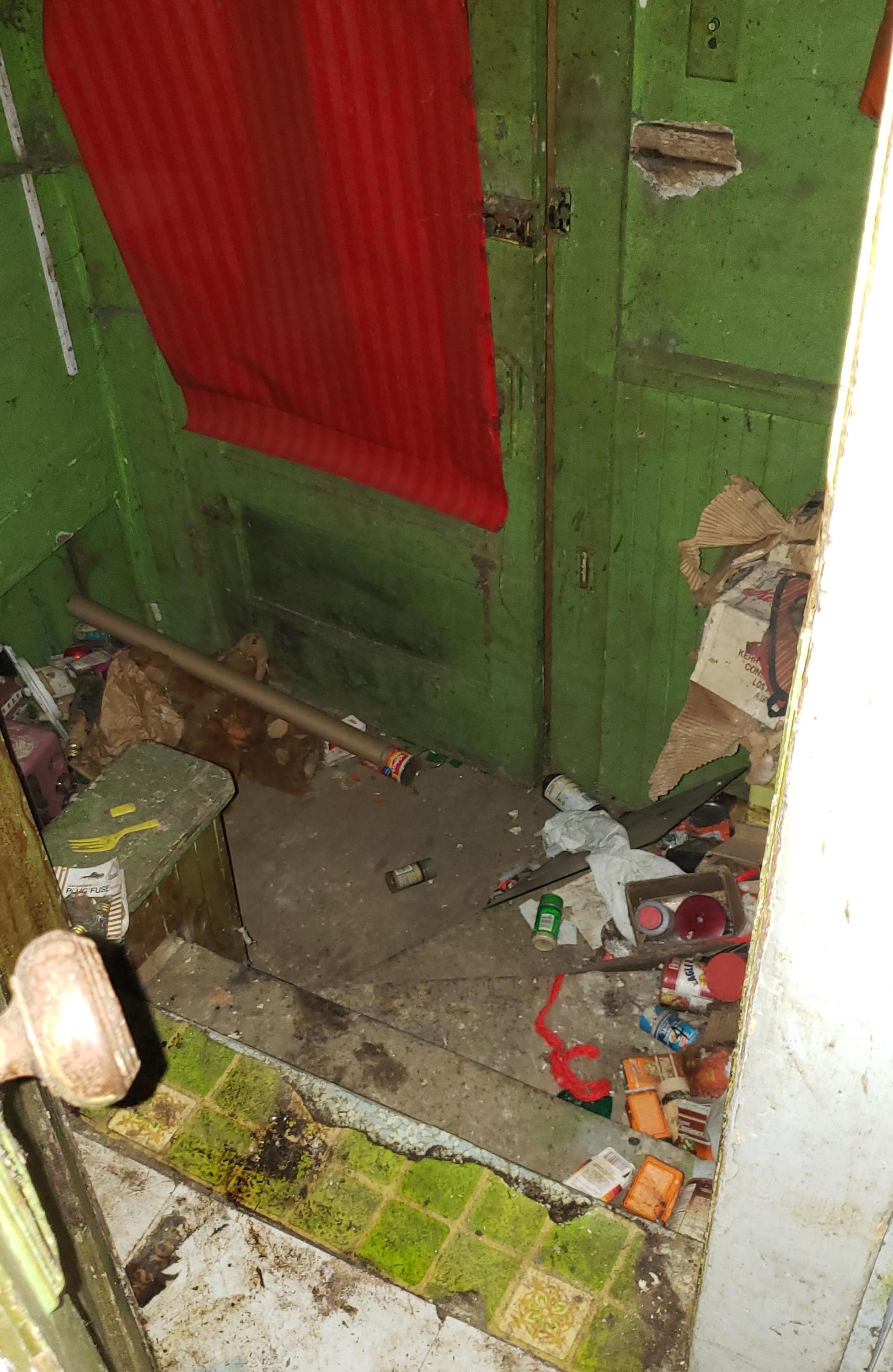 Farmhouse Bungalow Basement Before