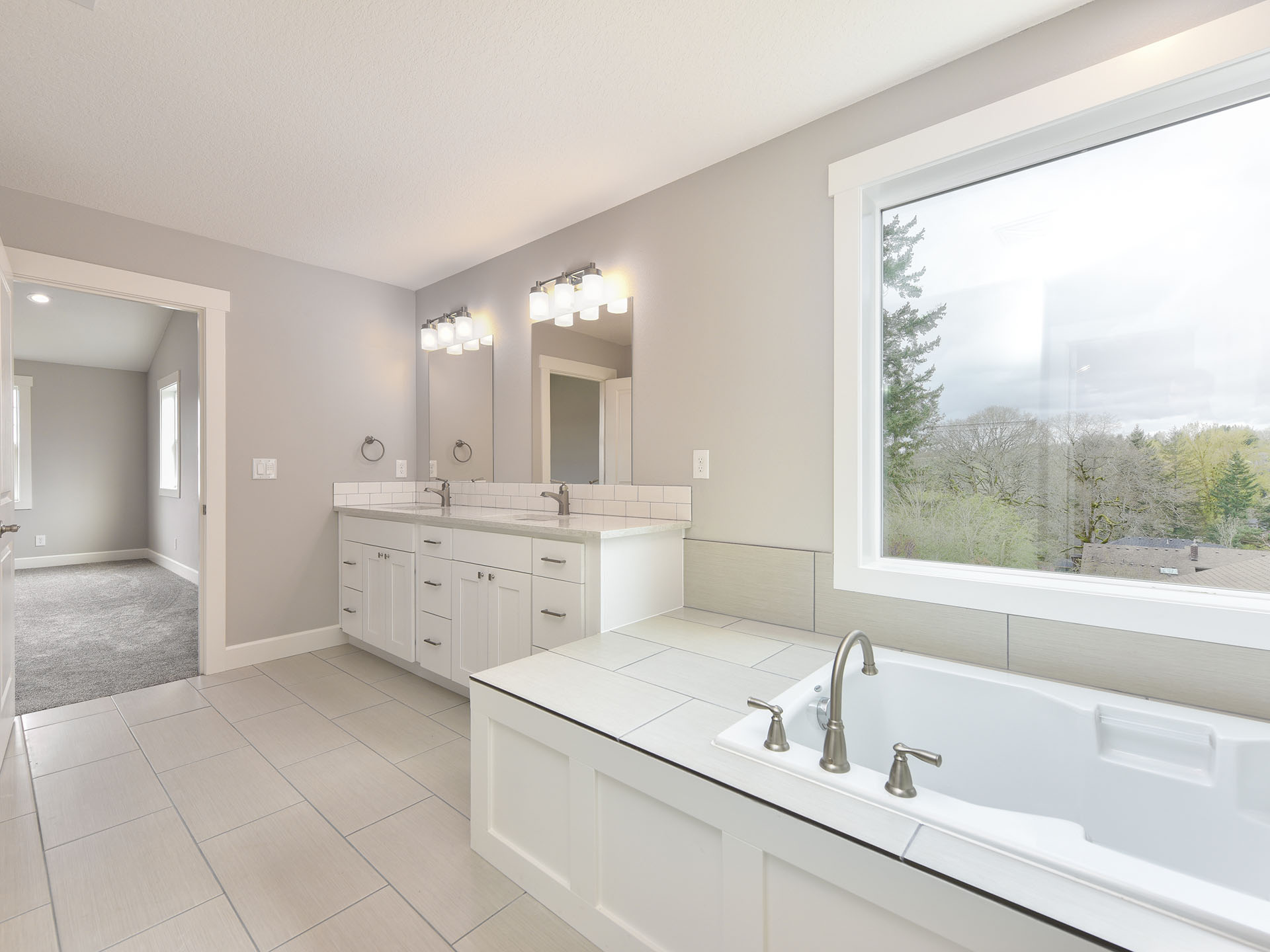 Hilltop Craftsman Tub