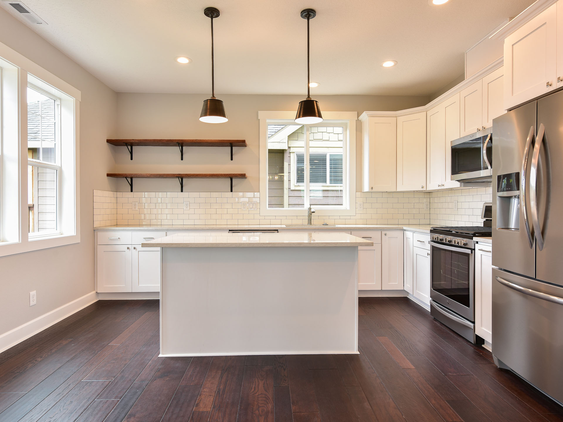 Hilltop Craftsman Island