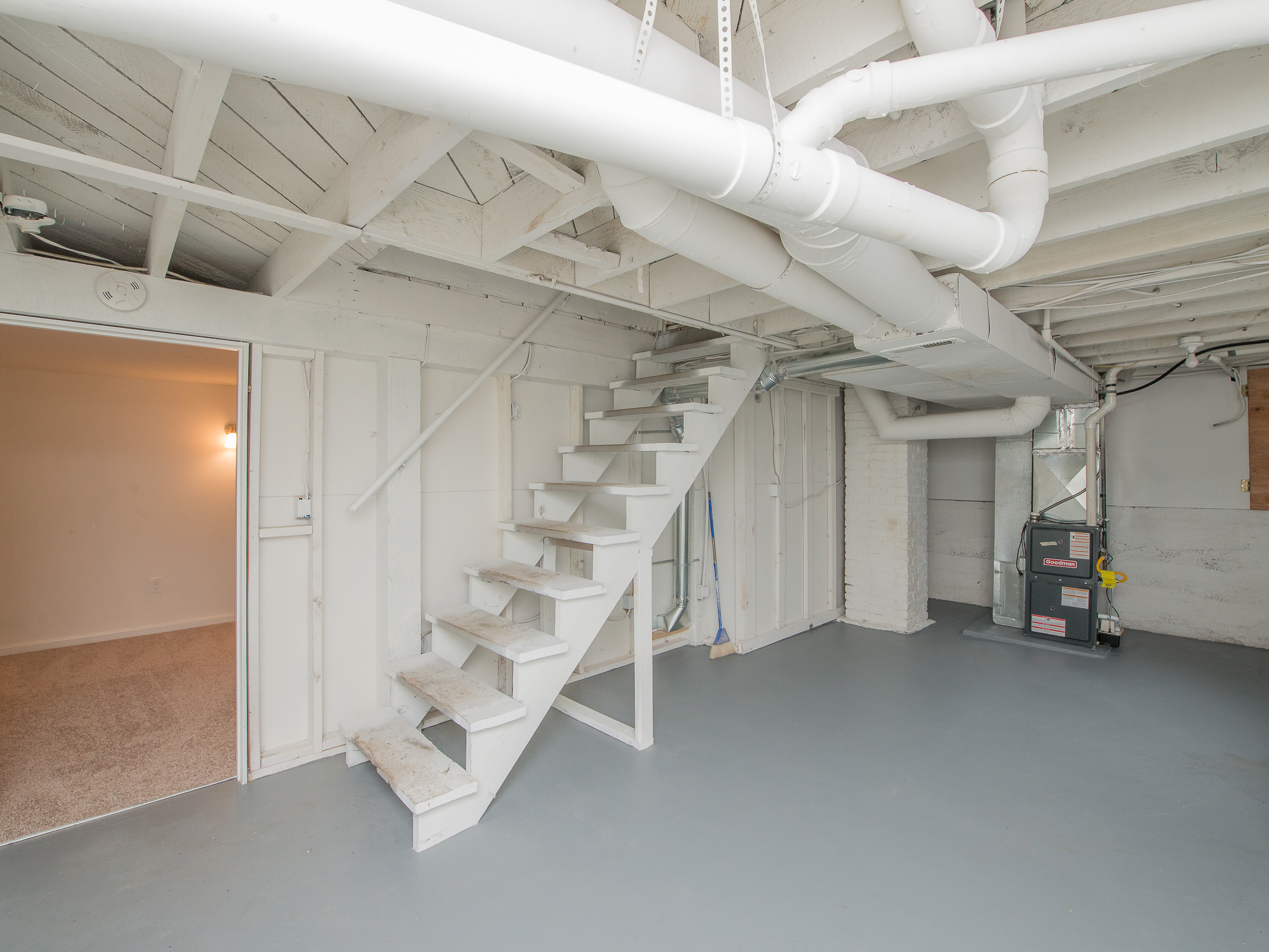 Craftsman Bungalow Basement Stairs
